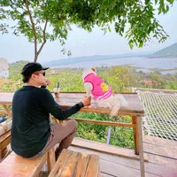 Srolanh knea rohot kail jea ta yay