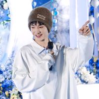 original sound - 🇲🇲🇸🇬Ḳhin.Ḳhin.Ṁaw$💵📚{2Ṁ}