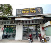 tronghoanbarbershop.96
