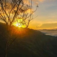 nhạc nền - Gái đất mỏ