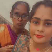 killers_smiley_chocy_grl