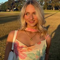 chloe_pedersen12