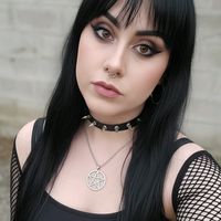itzii_motionless