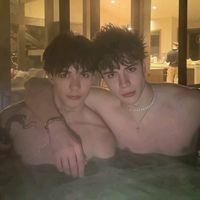 caslos_fan11