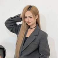 nhạc nền - Hương Nguyễn (PhuongAnhSalon)