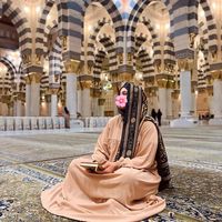 his_queen_7711