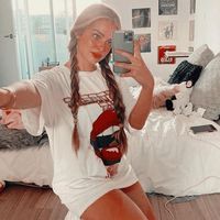 ukiqfanpage24