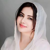 qamar_naz4