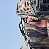 wearing_a_cap25