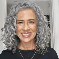 curly_silver_cindy
