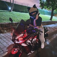 hazelmena_