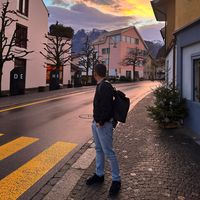 vekyouthach
