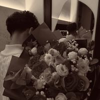 nhạc nền - bf buying Hello Kitty for u