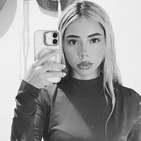 camila_valentina_bl