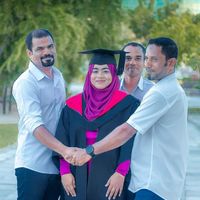 nadhiyanayaa