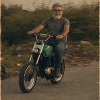 ax100garage2t