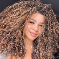 carinesantossoficial