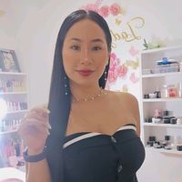 ladynailsart12