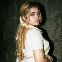 meerasha1126