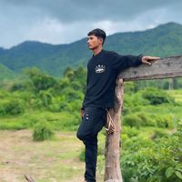 chhun._leang