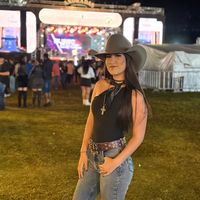 laviniagabriela2810