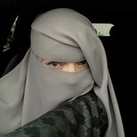 mariahalaniqabrand
