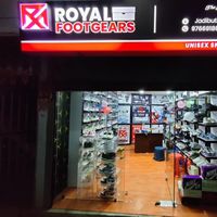 royal.footgears