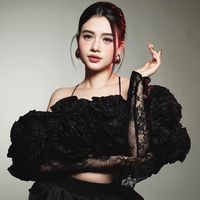 nhạc nền - Andrea
