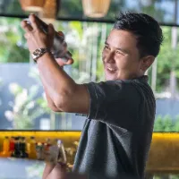 มันแน่นอก