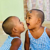 twin_sister121