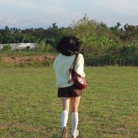 nhạc nền - Hà Trang là ai?