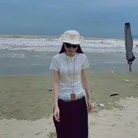 By Hưn