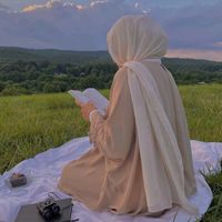 اقترب موعد زفافها