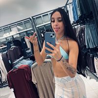 nicoly_dewes