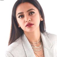 hellyshah_01