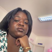 caroline_nze