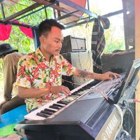 Shwe Moe Pyit Sone