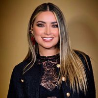 luisabustos25
