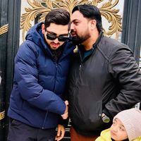 vicky.shah15