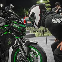 romo_yellowsols