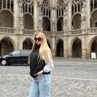 a_______lena