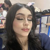 laura_adams00