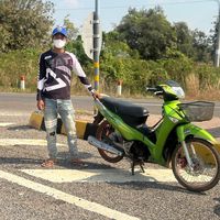 m.n04458
