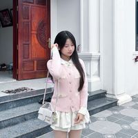 hoangthuylinh._