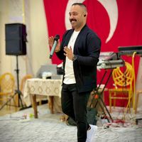 EMRAH MÜZİK İSTEMEYE GELMİŞLER