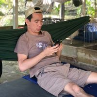 nhạc nền - hết nợ đổi tên