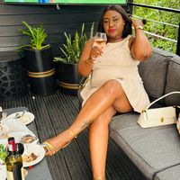 queenvee86official