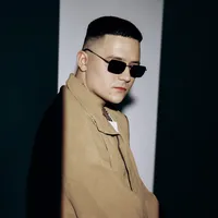 Трек на 2000 клипов