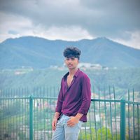 alone_king_61