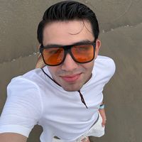 julian_manzooo